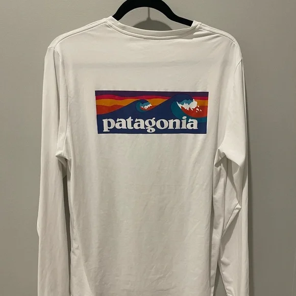 Patagonia White DriFit Long Sleeve Tee - Picture 3 of 3